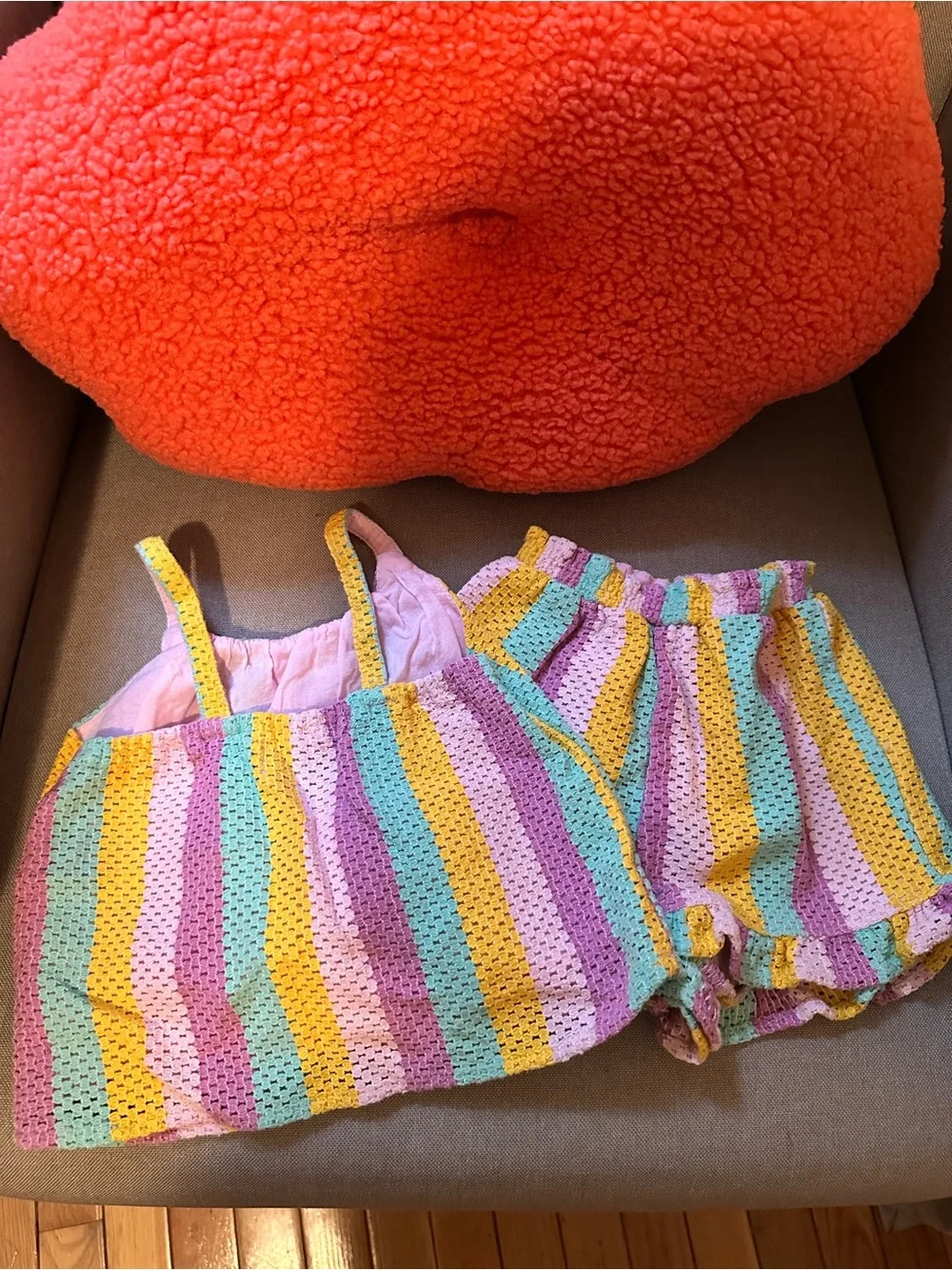 Old Navy Pastel Stripe Tank & Ruffle Shorts Set Size 12-18 Months